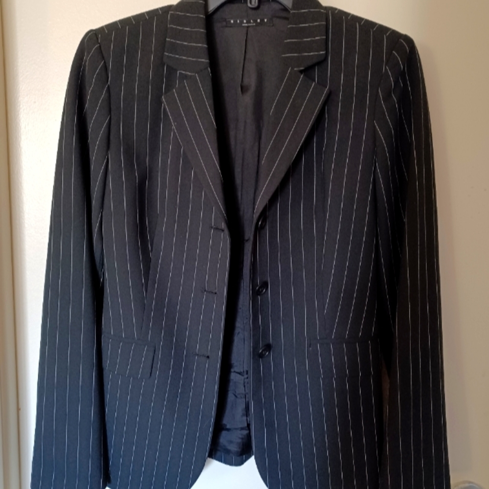 Small Pinstripe Black Sisley Blazer